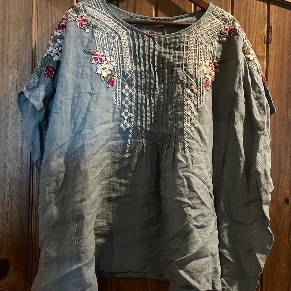 Embroidered Floral Gray Women's Top